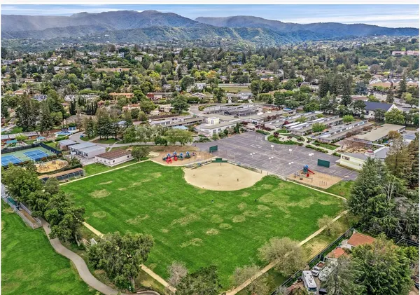 $4,000 | 101 2nd Street, Unit 5, Los Altos, CA 94022