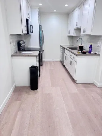 $4,000 | 101 2nd Street, Unit 5, Los Altos, CA 94022