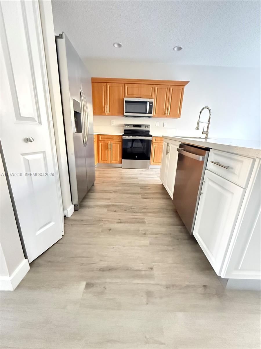 978 Northeast 42nd Place, Unit 978 Homestead, FL 33033 - Photo 7 of 21