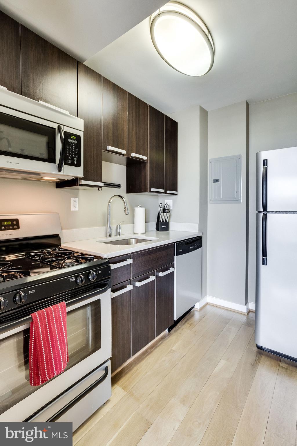 1101 3rd Street Southwest, Unit 816 Washington, DC 20024 - Photo 16 of 33