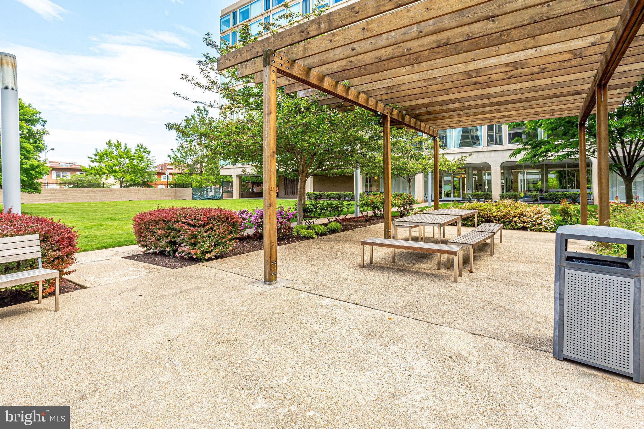 1101 3rd Street Southwest, Unit 816 Washington, DC 20024 - Photo 30 of 33