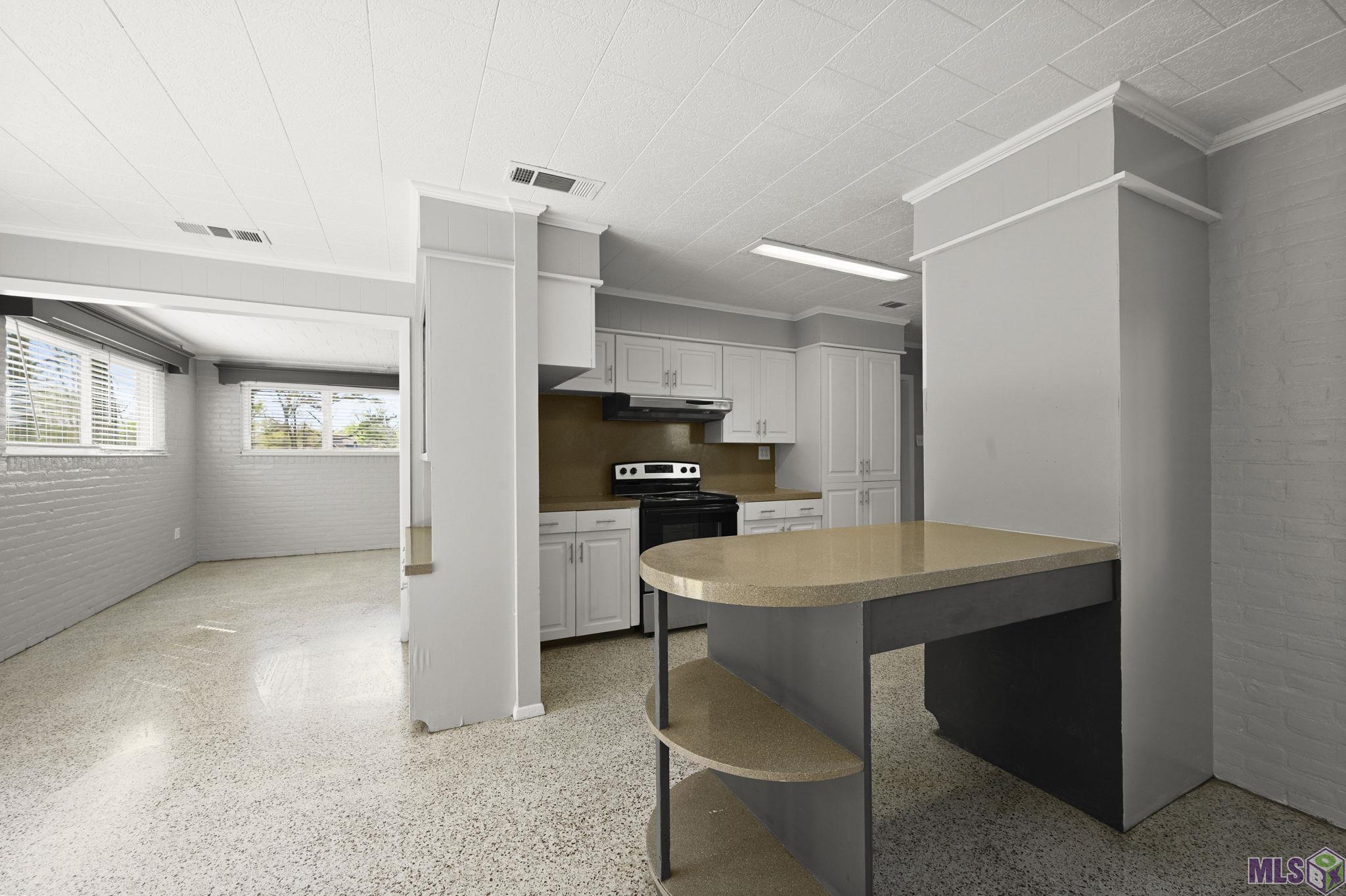 10212 Gurney Road Central, LA 70714 - Photo 12 of 30