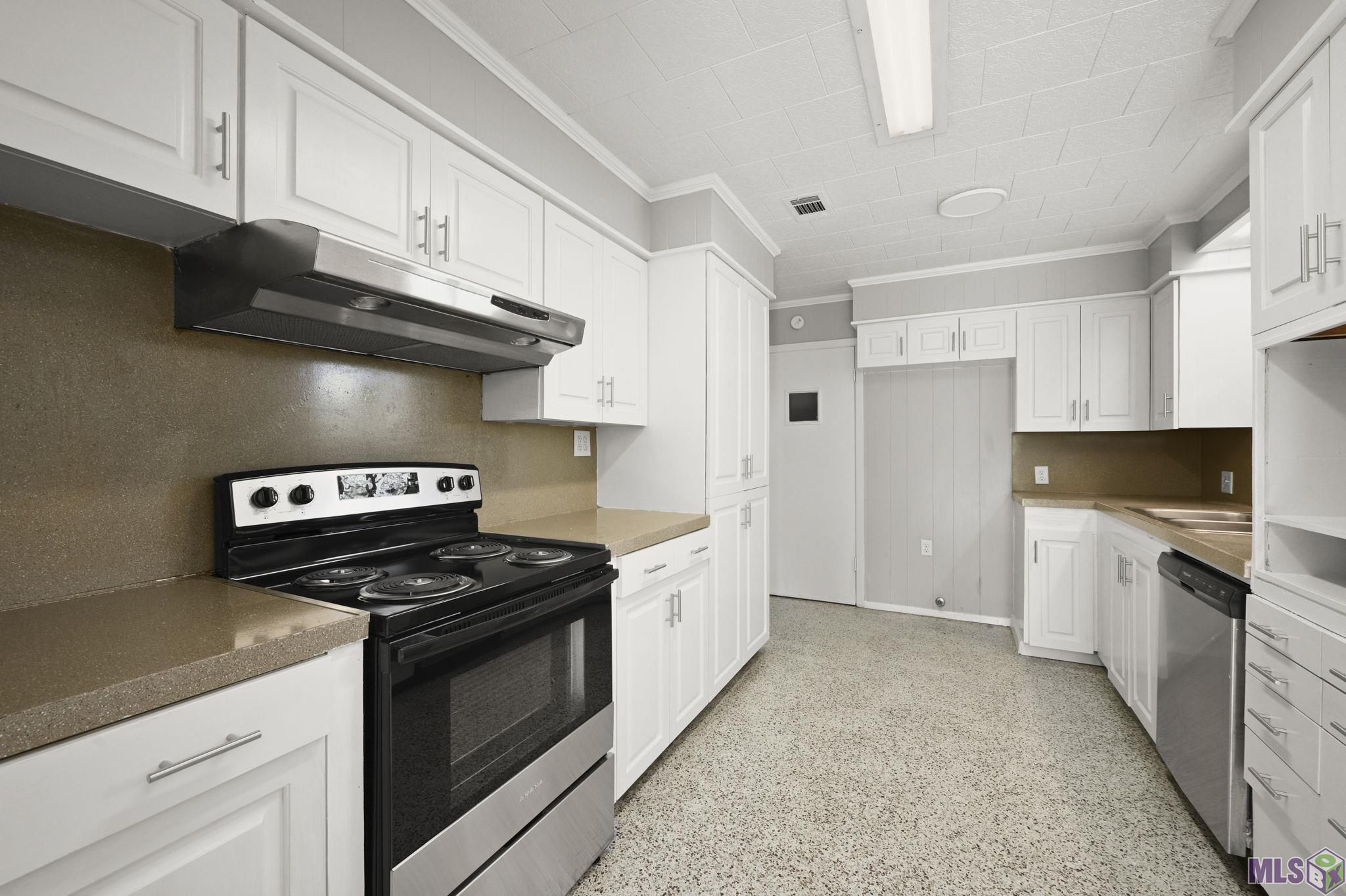 10212 Gurney Road Central, LA 70714 - Photo 13 of 30