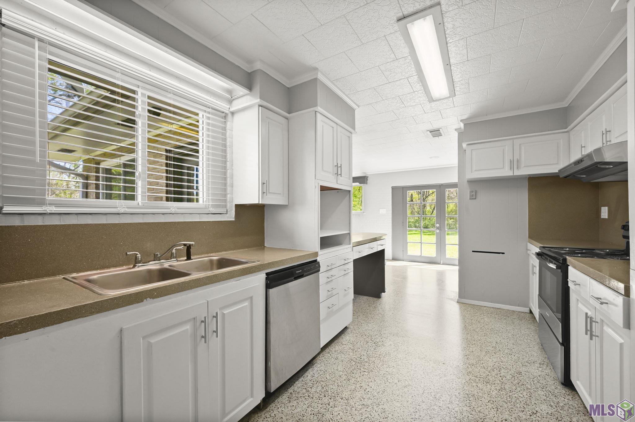 10212 Gurney Road Central, LA 70714 - Photo 14 of 30