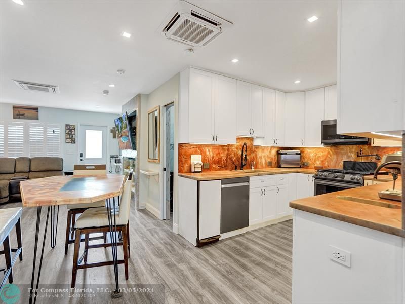 5316 Northeast 3rd Ave  