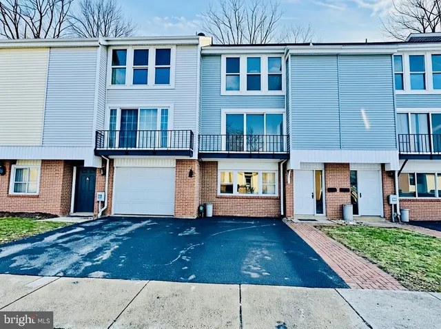 $235,000 | 818 Summit Chase Drive, Reading, PA 19611