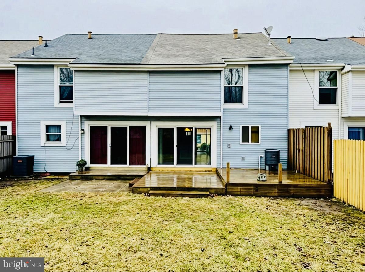 818 Summit Chase Drive Reading, PA 19611 - Photo 3 of 28