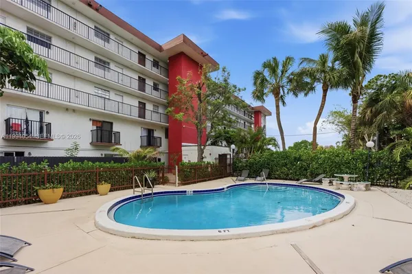 $2,275 | 2520 North Andrews Avenue, Unit 402, Wilton Manors, FL 33311