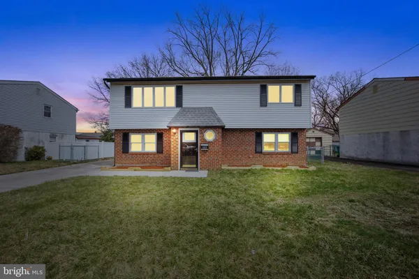 $419,900 | 902 Laings Avenue, Bristol, PA 19007