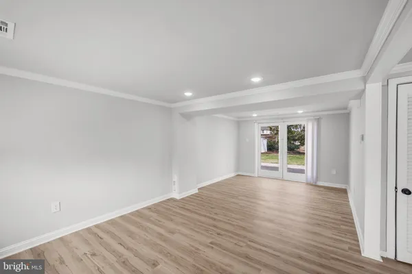 $419,900 | 902 Laings Avenue, Bristol, PA 19007