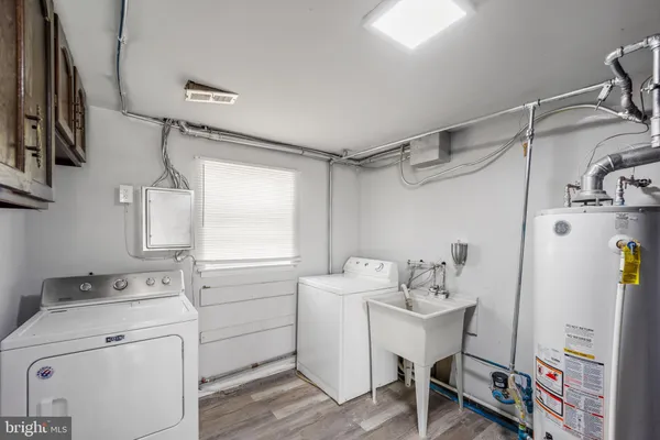 $419,900 | 902 Laings Avenue, Bristol, PA 19007