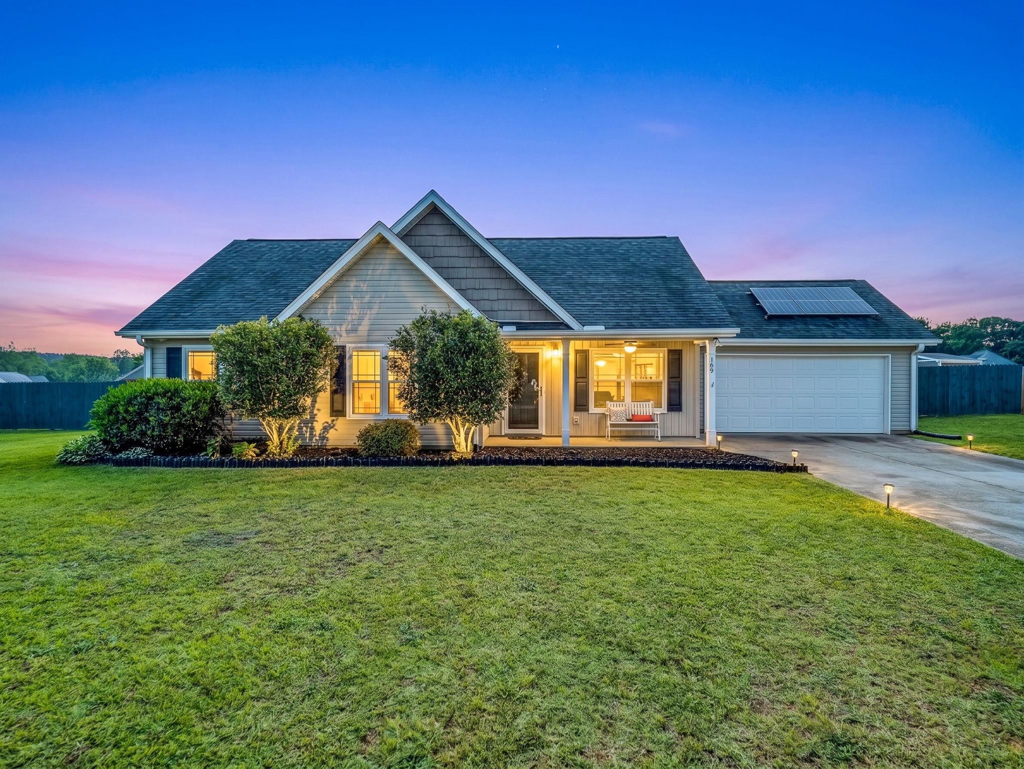169 Oakbrook Lane Gaffney, SC 29341 - Photo 1 of 43