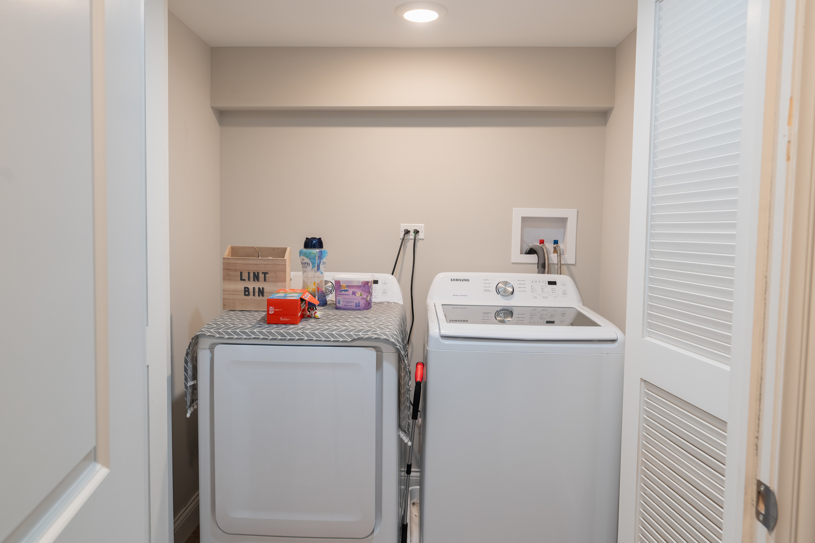 1801 Beech Road Mount Prospect, IL 60056 - Photo 25 of 29 Gallery Image 25