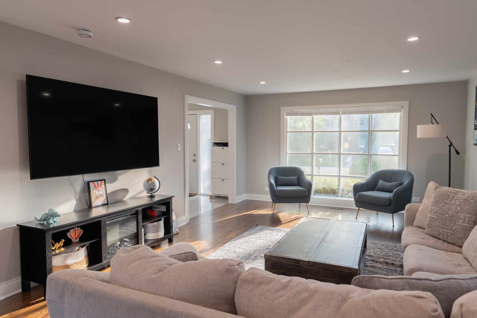 1801 Beech Road Mount Prospect, IL 60056 - Photo 5 of 29 Gallery Image 5
