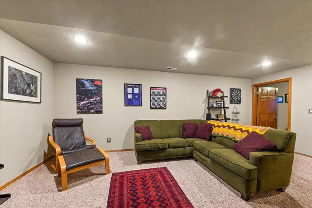 $759,900 | 906 West Westera Court, Spokane, WA 99224