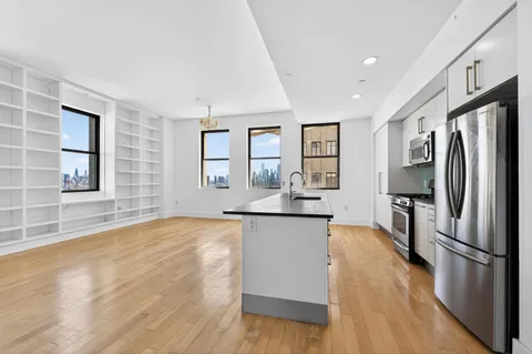 $599,900 | 4 Beacon Way, Unit 1409, Jersey City, NJ 07304
