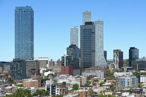 $599,900 | 4 Beacon Way, Unit 1409, Jersey City, NJ 07304