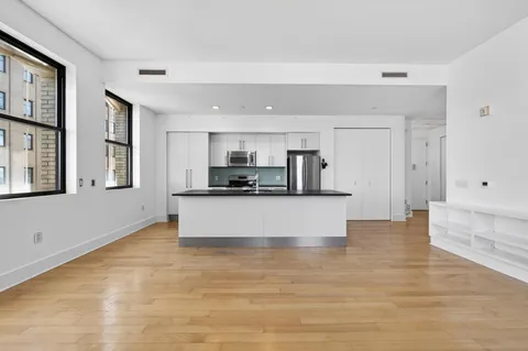 $599,900 | 4 Beacon Way, Unit 1409, Jersey City, NJ 07304