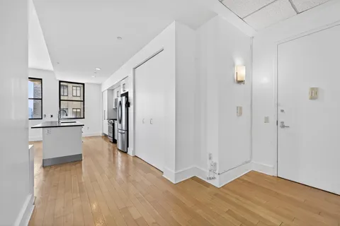 $599,900 | 4 Beacon Way, Unit 1409, Jersey City, NJ 07304