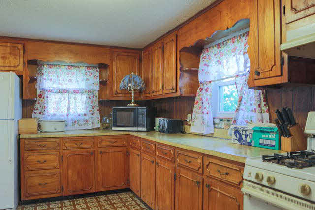 37 Independent Road Elkton, VA 22827 - Photo 7 of 14 Gallery Image 7