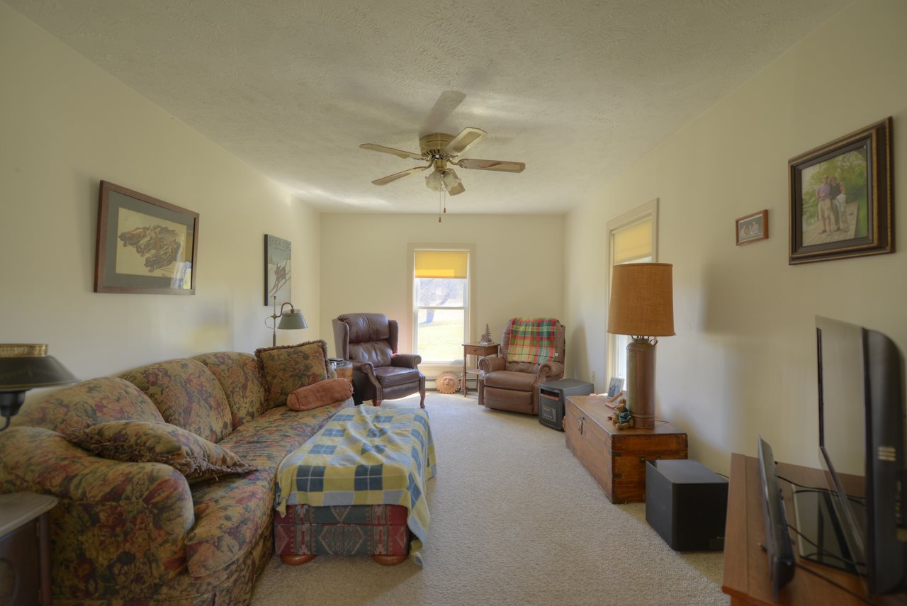 7201 East Lincoln Road Cedar, MI 49621 - Photo 7 of 32 1830521-6.JPG