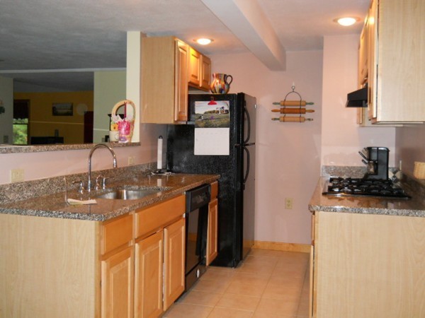 8 Noel Drive Ashburnham, MA 01430 - Photo 4 of 11