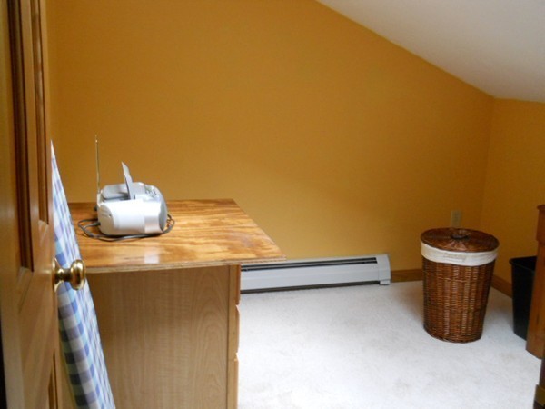 8 Noel Drive Ashburnham, MA 01430 - Photo 10 of 11