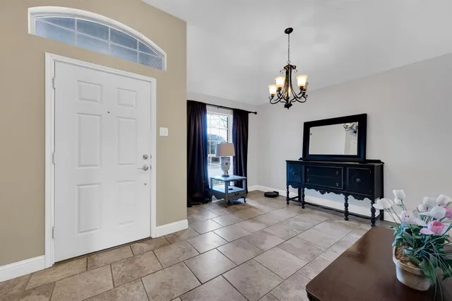 $355,000 | 930 High Knoll Drive, Midlothian, TX 76065