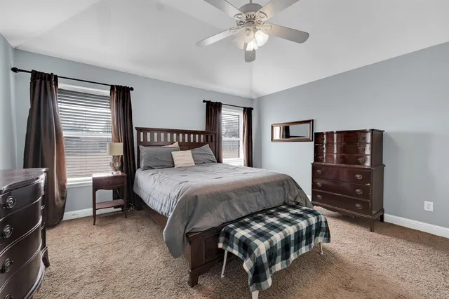 $355,000 | 930 High Knoll Drive, Midlothian, TX 76065