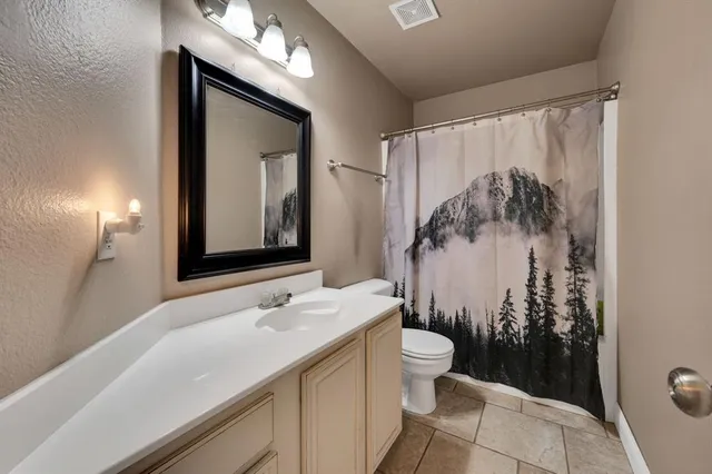 $355,000 | 930 High Knoll Drive, Midlothian, TX 76065