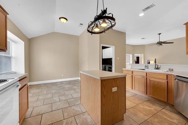 $355,000 | 930 High Knoll Drive, Midlothian, TX 76065