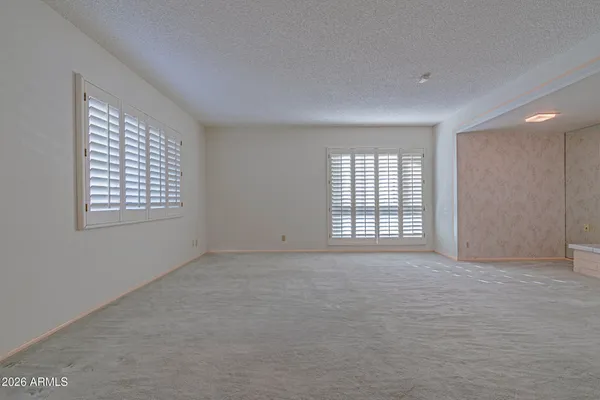$589,900 | 1052 West Estate Drive, Miami, AZ 85539