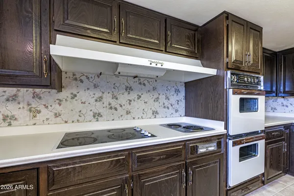 $589,900 | 1052 West Estate Drive, Miami, AZ 85539