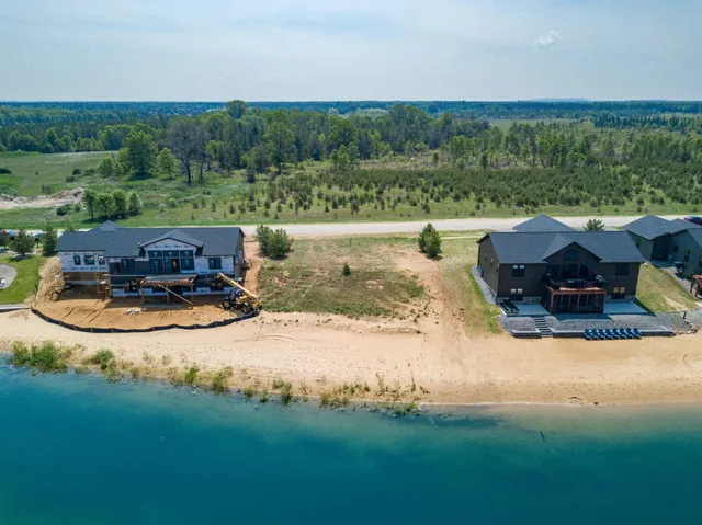 $99,000 | W5822 37th Street, New Lisbon, WI 53950