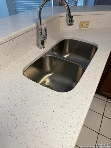 $1,345 | 10955 Wurzbach, Unit 109, San Antonio, TX 78230