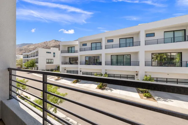 $3,595 | 928 Galaxy Drive, Palm Springs, CA 92264