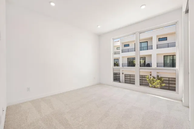 $3,595 | 928 Galaxy Drive, Palm Springs, CA 92264