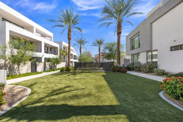 $3,595 | 928 Galaxy Drive, Palm Springs, CA 92264