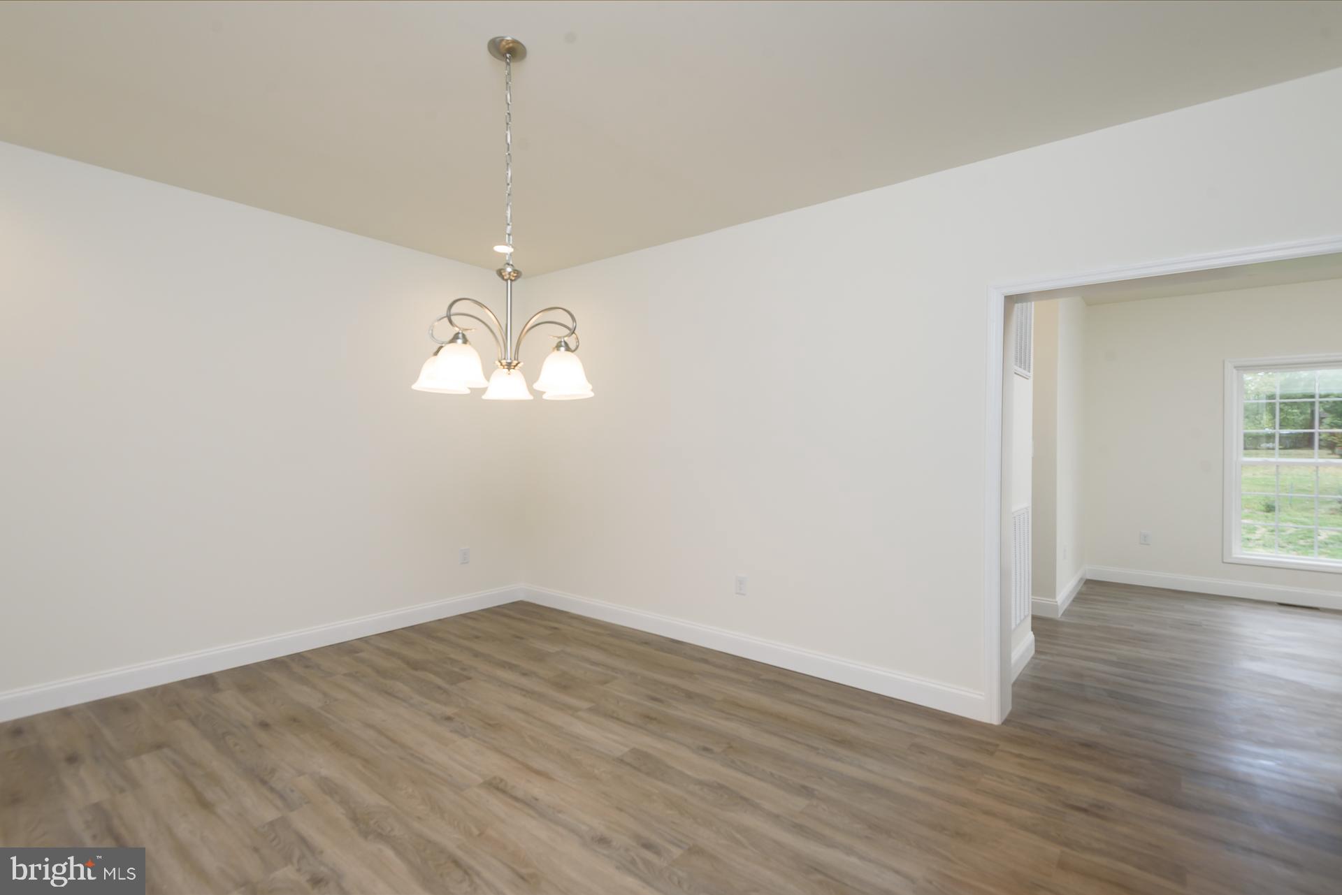 4710 Pole Road Alexandria, VA 22309 - Photo 14 of 31 Spacious Dining room