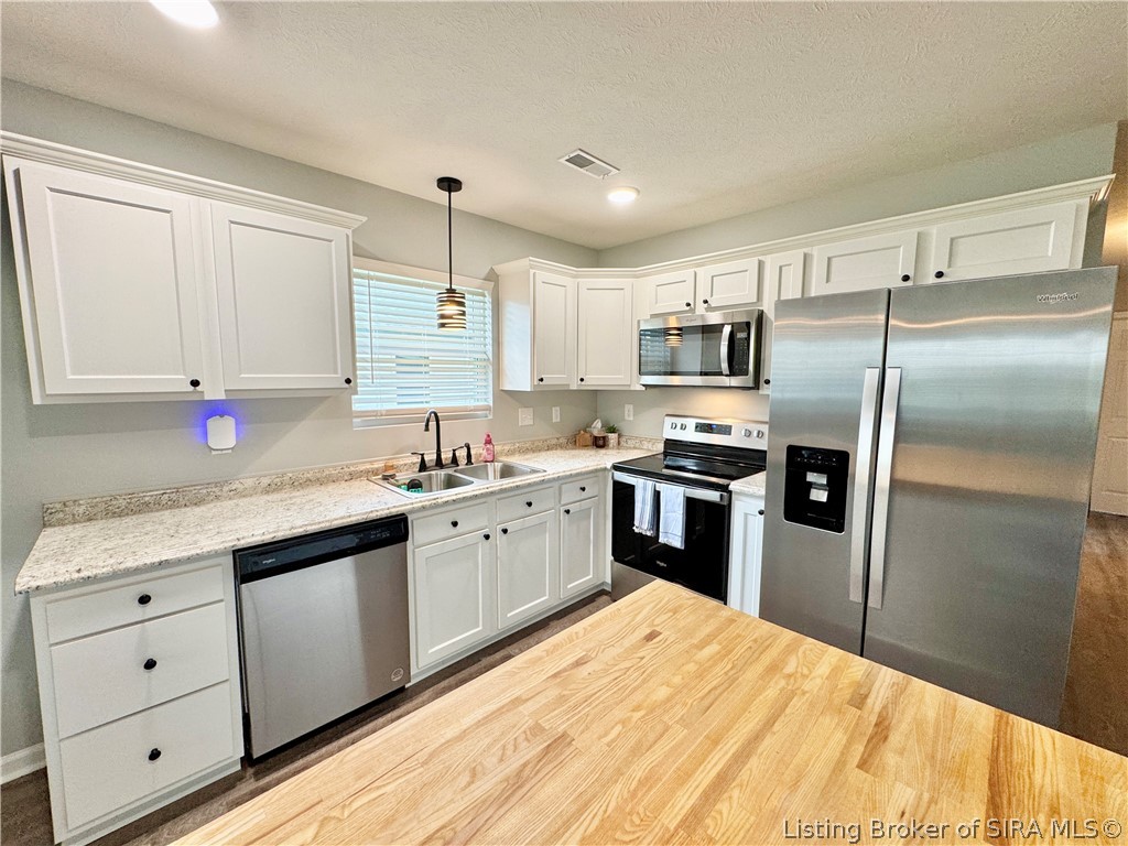 84 Union Avenue Austin, IN 47102 - Photo 9 of 20