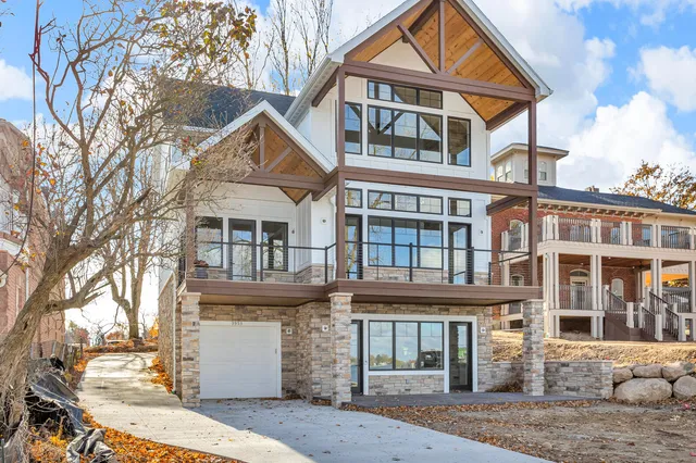 $1,595,000 | 3953 Woerner Road, Manitou Beach, MI 49253