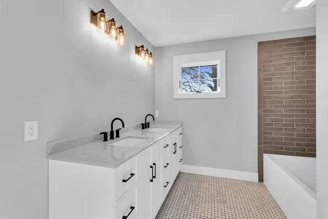 $1,595,000 | 3953 Woerner Road, Manitou Beach, MI 49253