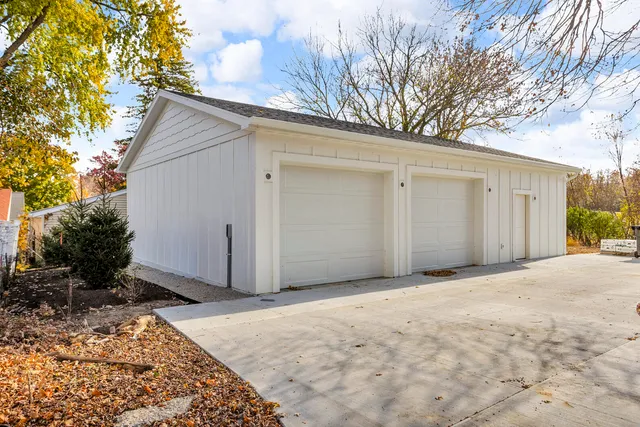 $1,595,000 | 3953 Woerner Road, Manitou Beach, MI 49253