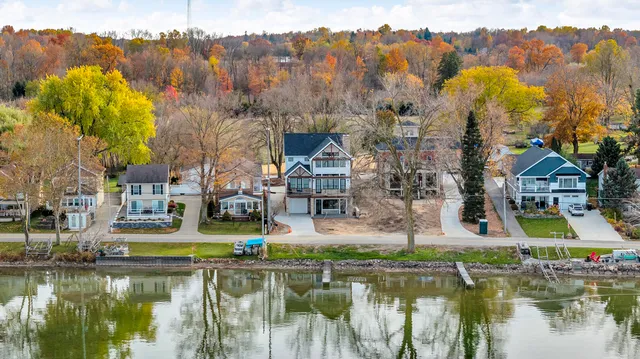 $1,595,000 | 3953 Woerner Road, Manitou Beach, MI 49253