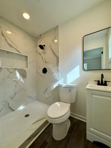 $2,095 | 824 Clift Street, Chattanooga, TN 37405