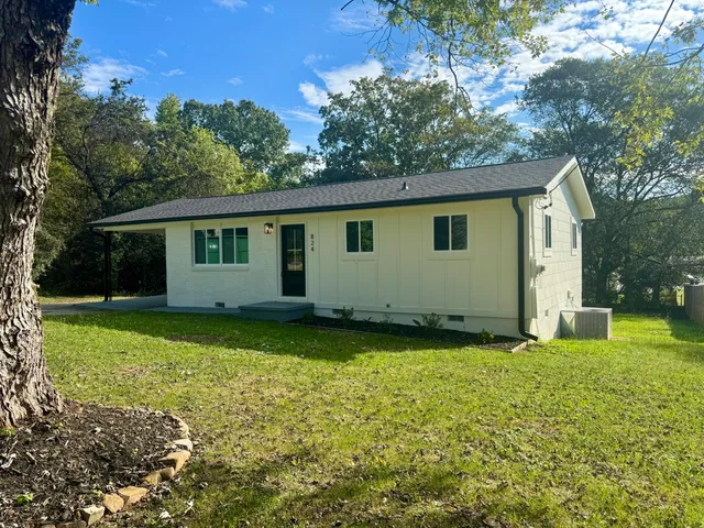 $2,095 | 824 Clift Street, Chattanooga, TN 37405
