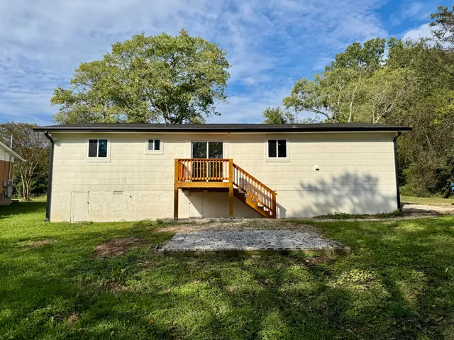 $2,095 | 824 Clift Street, Chattanooga, TN 37405