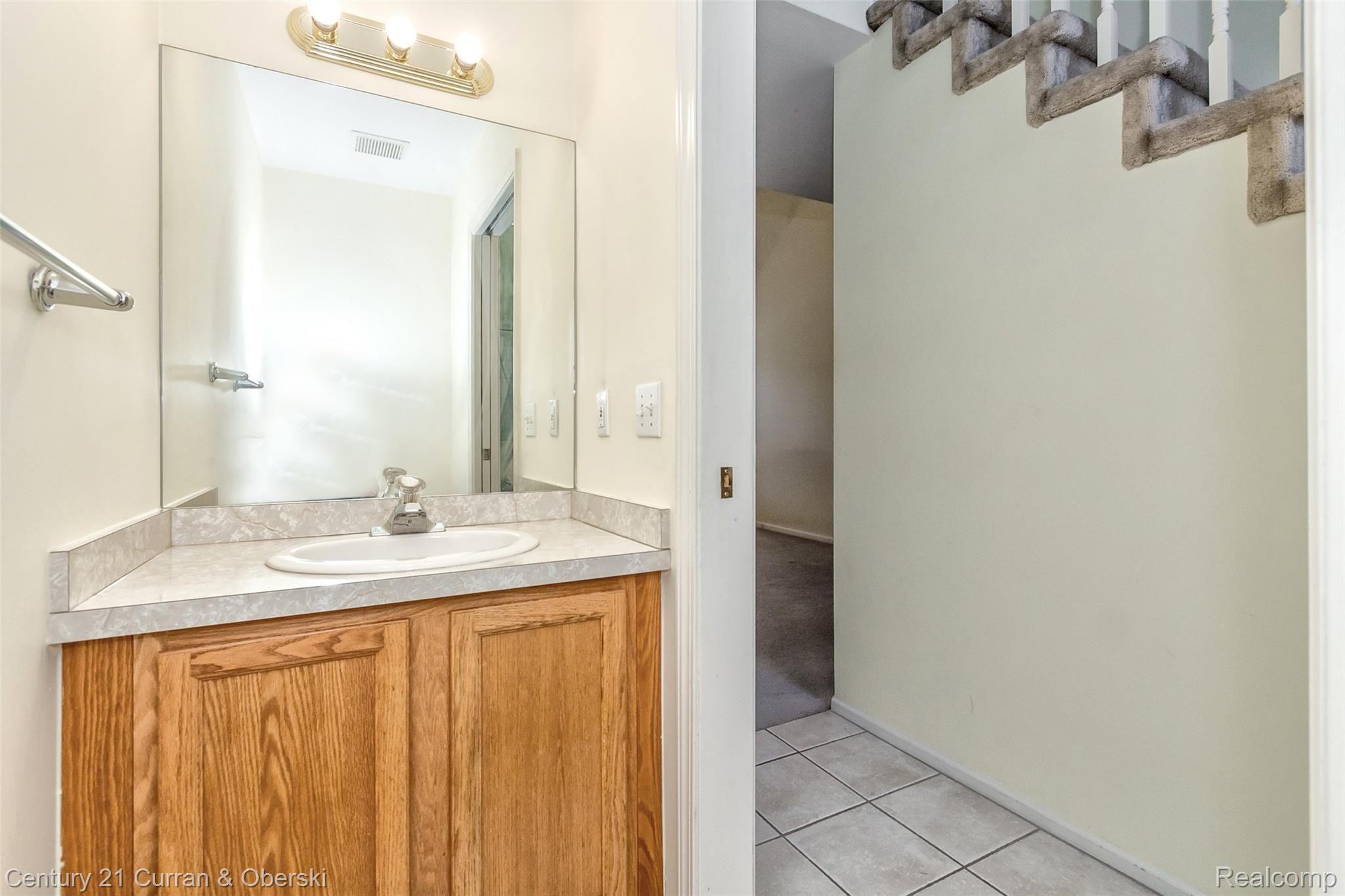 9721 Stark Road Livonia, MI 48150 - Photo 26 of 44 Half Bath