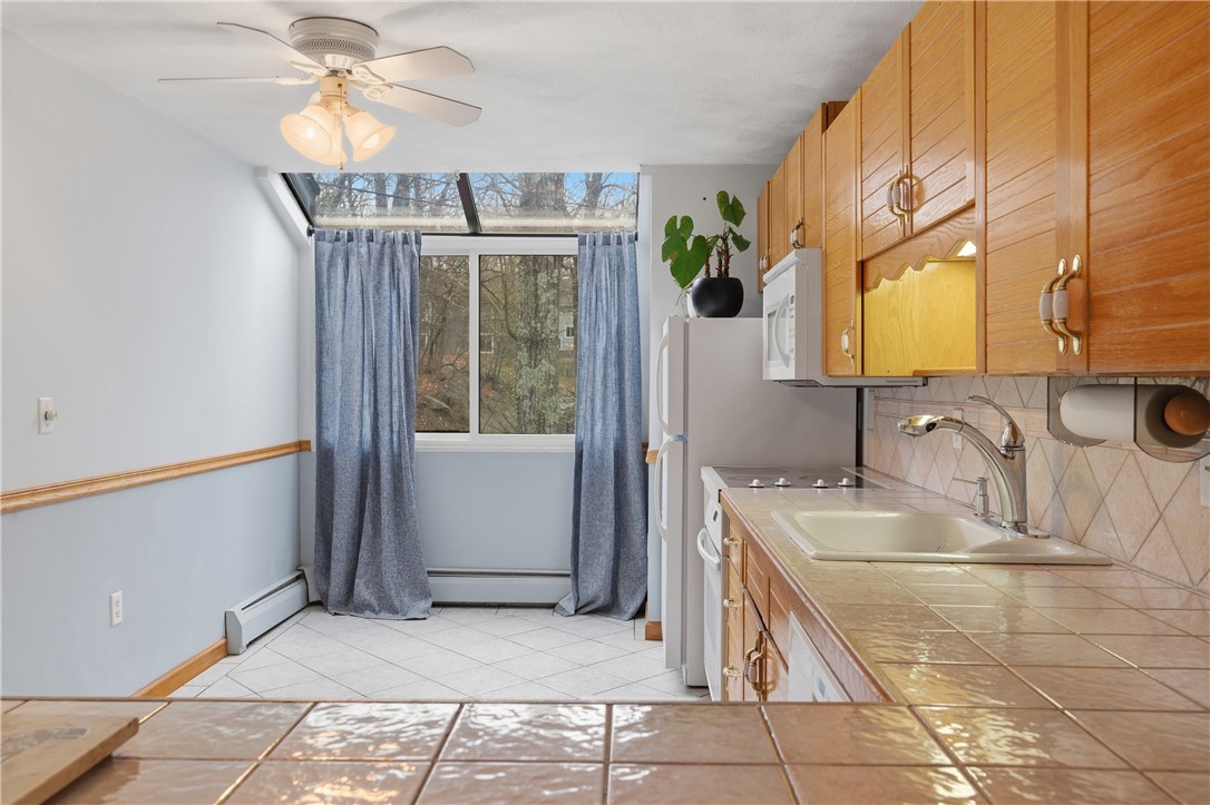 7 Wake Robin Road, Unit 1604 Lincoln, RI 02865 - Photo 11 of 39