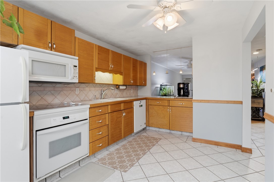 7 Wake Robin Road, Unit 1604 Lincoln, RI 02865 - Photo 8 of 39